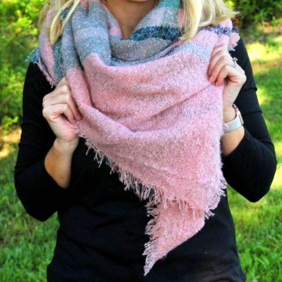 L.I.B. Soft Pink Multi Colored Appalachian Blanket Scarf NWT - Picture 1 of 1
